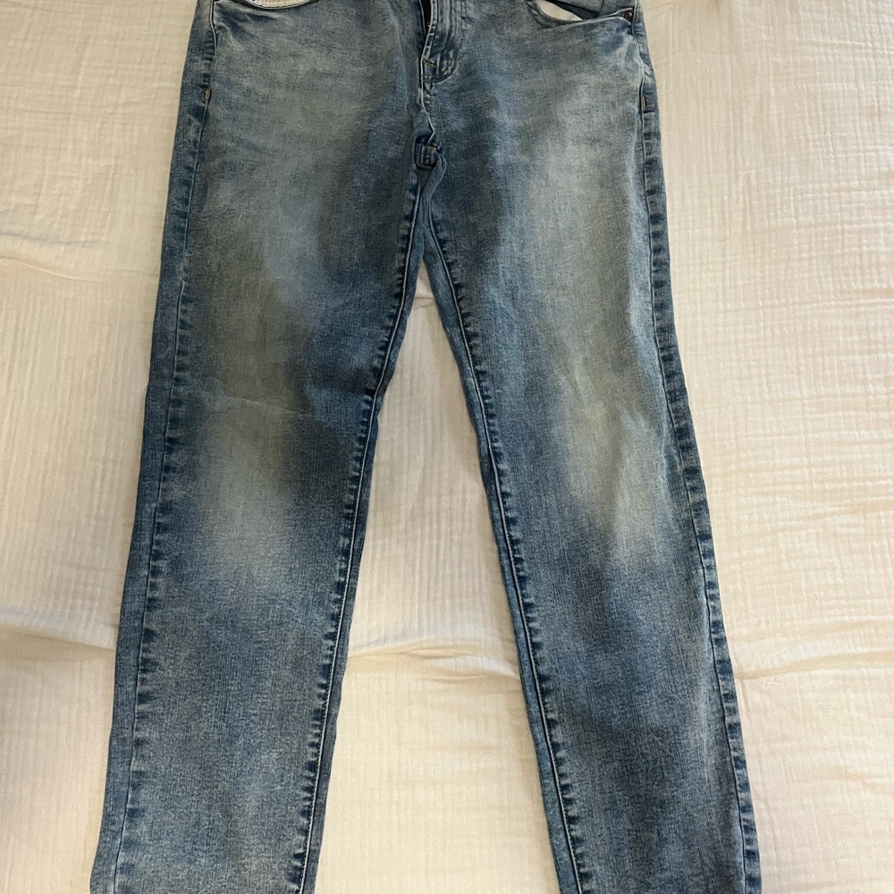 American Eagle Outfitters Light Wash flex jeans 36/32